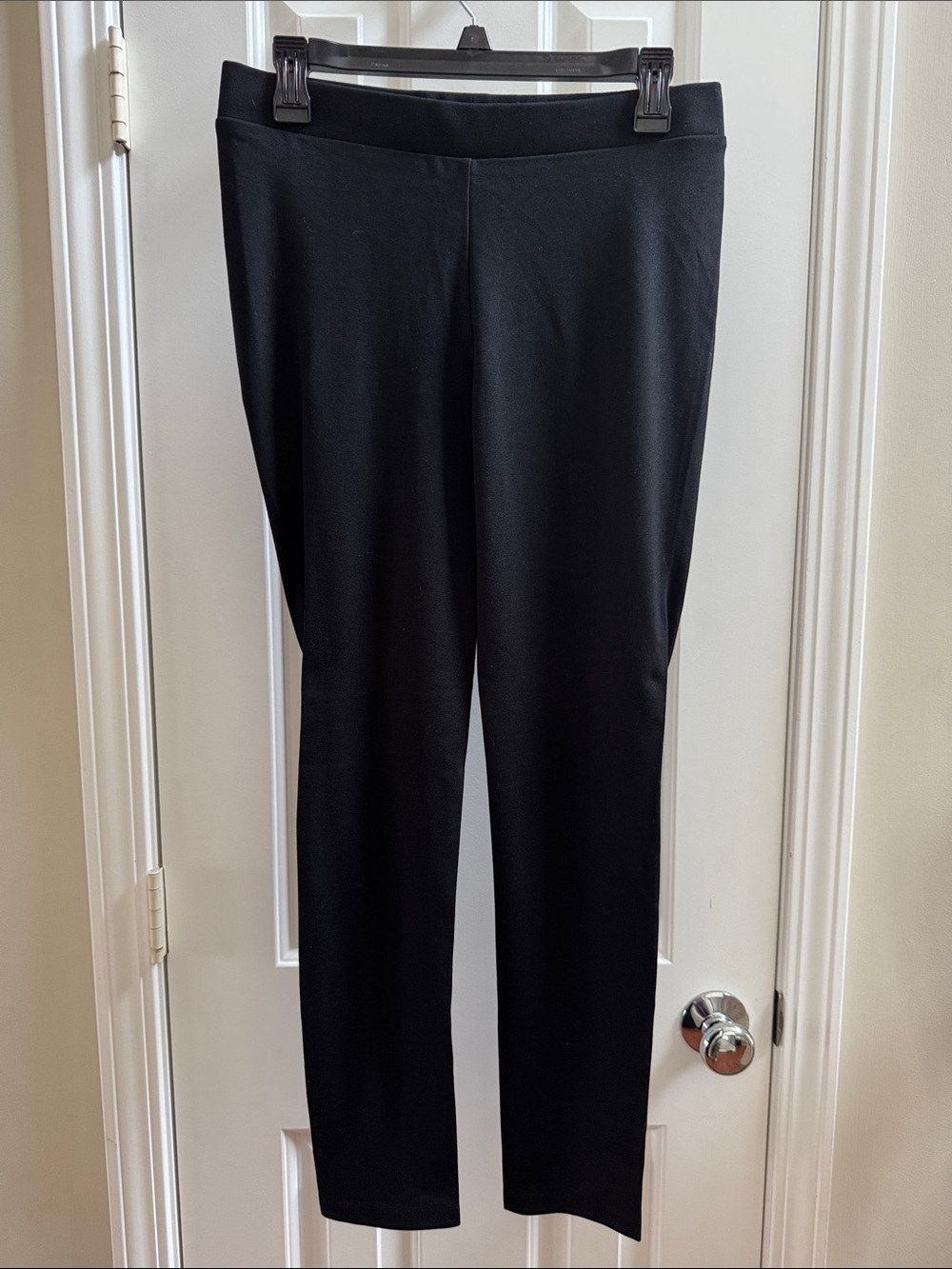 Philosophy Black Stretch Ponte Leggings Size Medium  Versatile Closet Staple